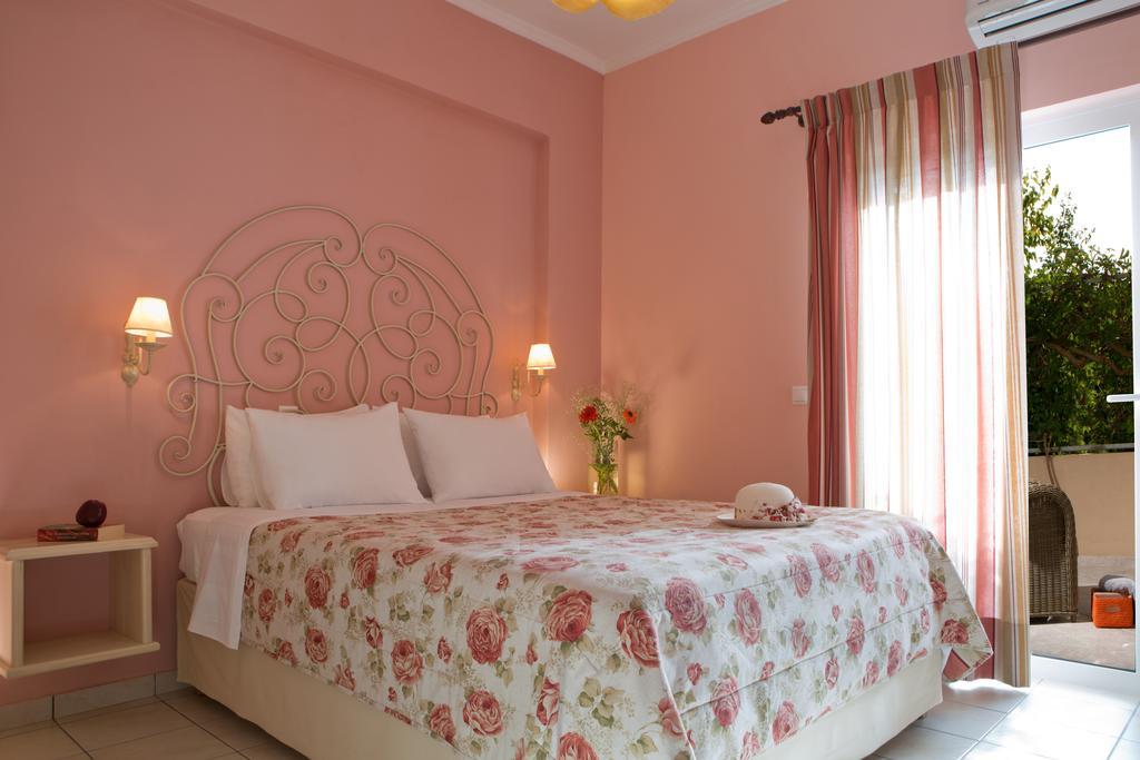 Amalia Apartments Exanthia Habitación foto